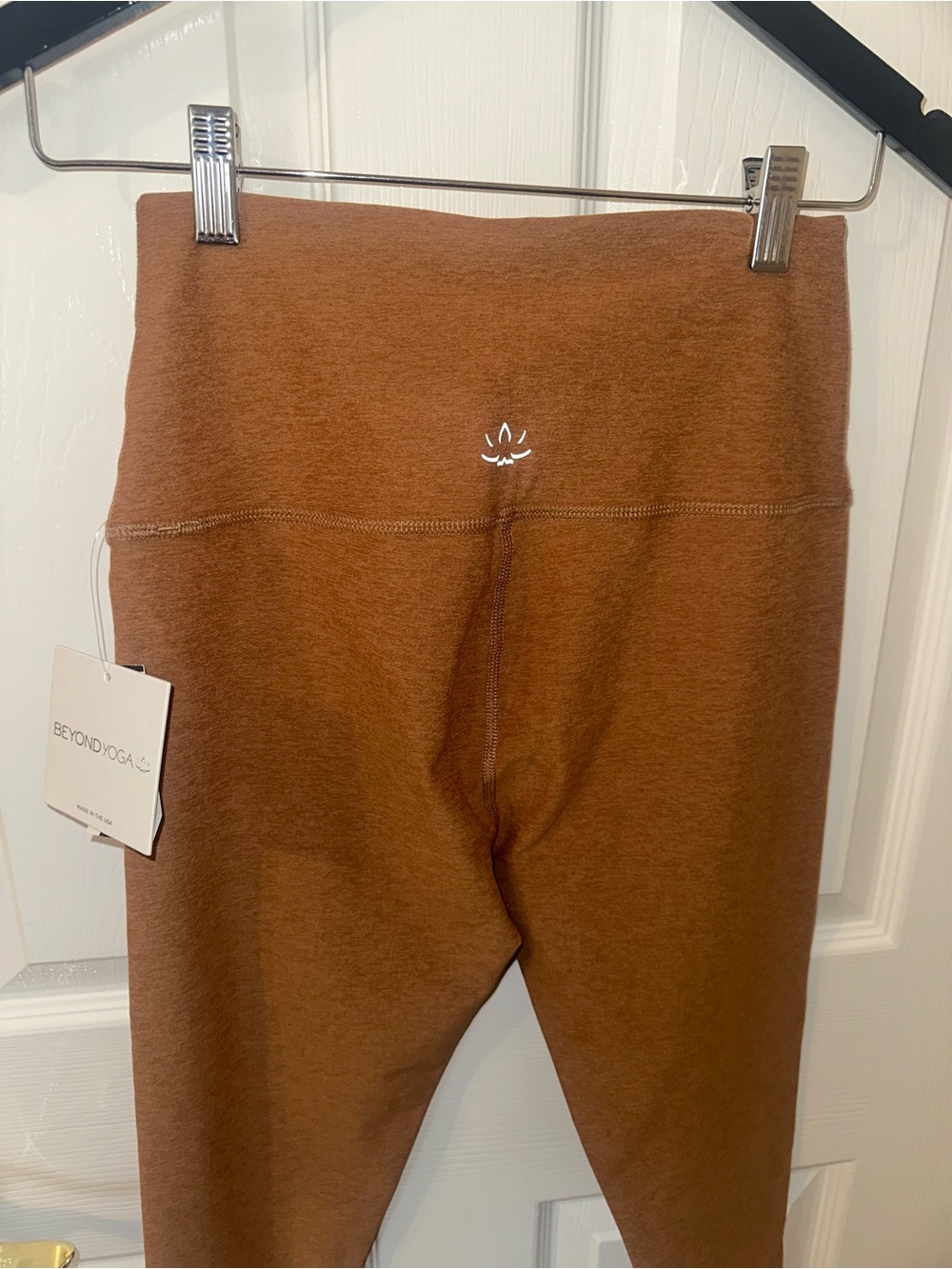 Beyond Yoga Brown High-Rise Leggings - Picture 9 of 13
